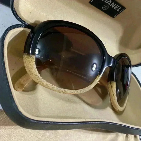 CHANEL Two Toned Sunglasses Oversized CC logo Authentic - Picture 6 of 17